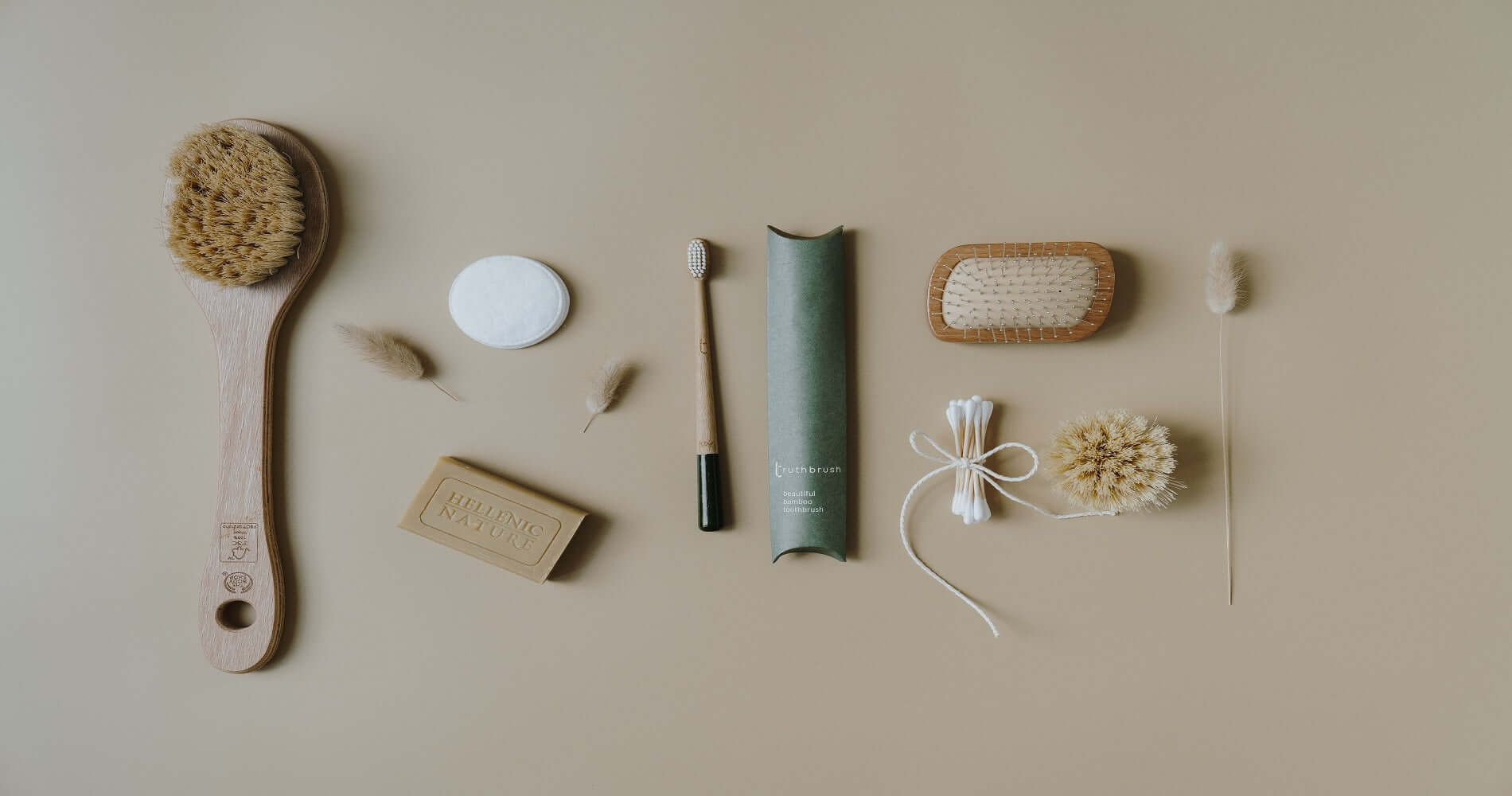 ACCESSOIRES DE SALLE DE BAIN NATURELS EN BAMBOU
