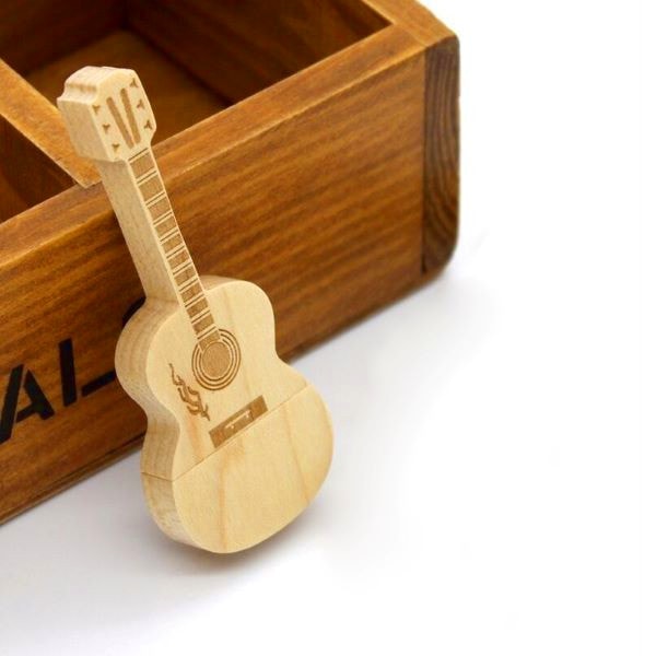 BambUSB™ Clé USB en bambou + Logo + Boite + Data